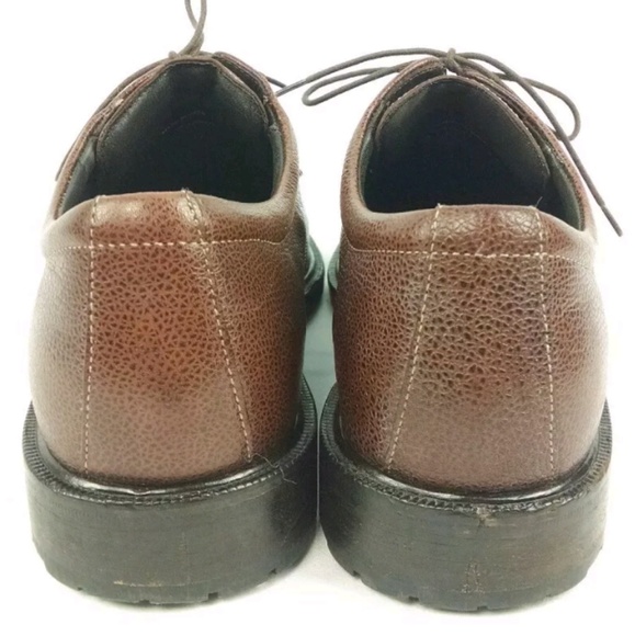 Men's Cole Haan Oxfords - Picture 4 of 7